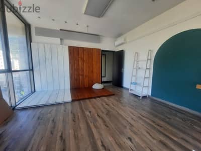 RWK156ZN - Office For Rent In Jounieh - مكتب للإيجار في جونيه