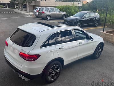 GLC-Class 4matic clean carfax