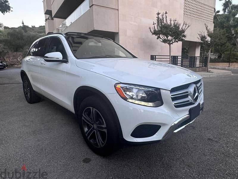 GLC-Class 4matic clean carfax 11