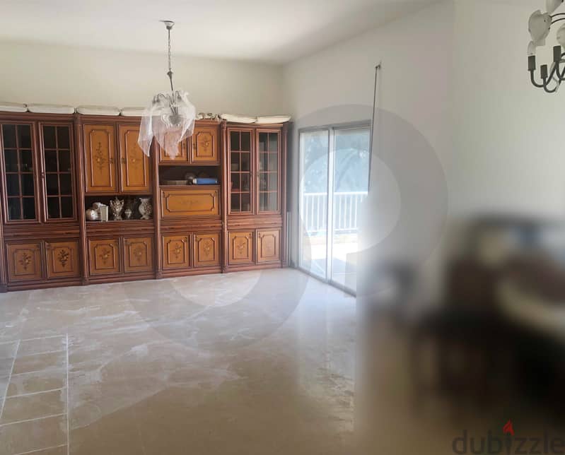 AJALTOUN OFFERS AN APARTMENT IN A PRIME LOCATION ! REF#JU01106 ! 1