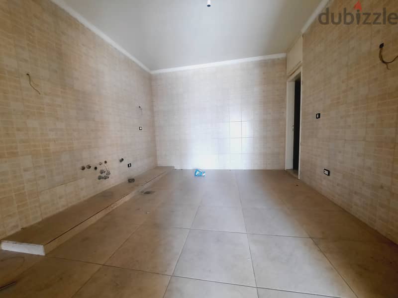 RWK160ZN - Apartment For Sale In Tabarja  - شقة للبيع في طبرجا 4