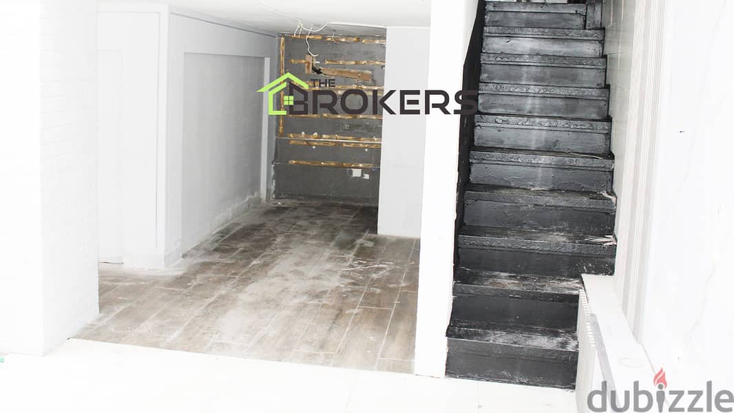 Shop for Rent in Hamra محل للايجار في الحمرا 1