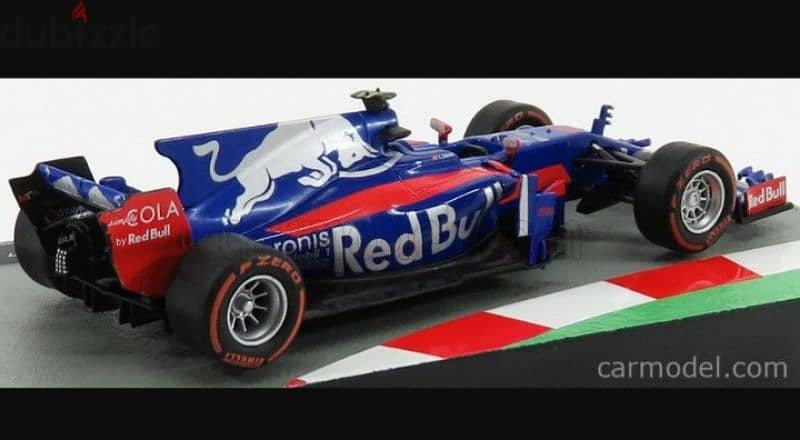 Carlos Seinz Jr Toro Rosso STR 12 (2017) diecast model 1;43. 3