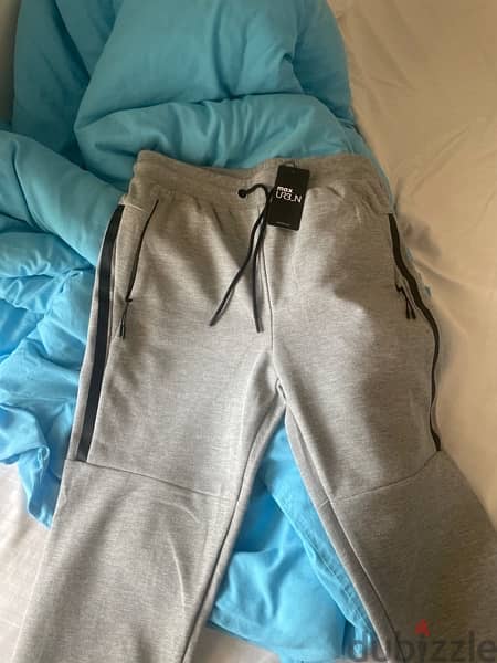 gray pants size L 0