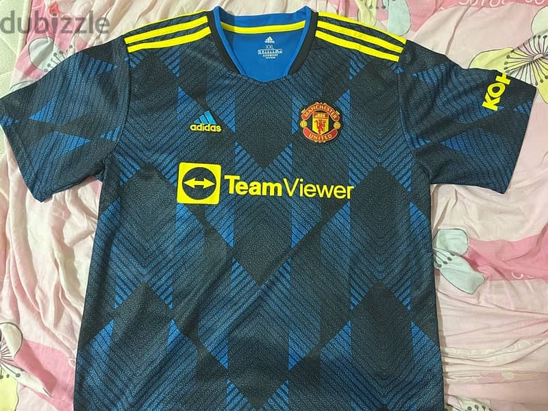 Ronaldo Manchester United 21/22 away kit 1