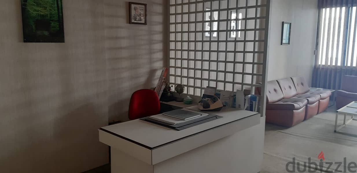 95 SQM Clinic For Sale In Mar Elias عيادة للبيع في مار الياس #HG971161 3