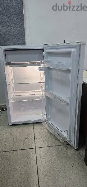 hyundai small refrigerator 1