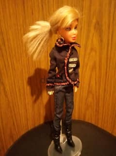 LIV SOPHIE SPIN MASTER Great Articulated doll in her Own wear +Her Wig