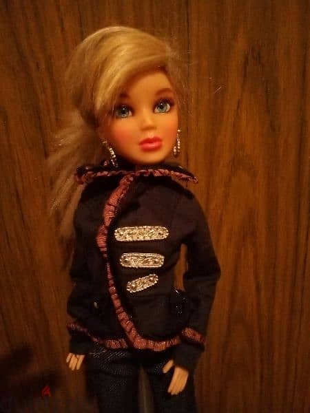 LIV SOPHIE SPIN MASTER As new Articulated doll +her own wear+Wig+Boots 3