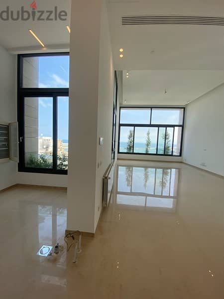 Double level loft with sea view saifi 10