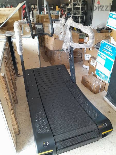 curve treadmill gym use new in box 1