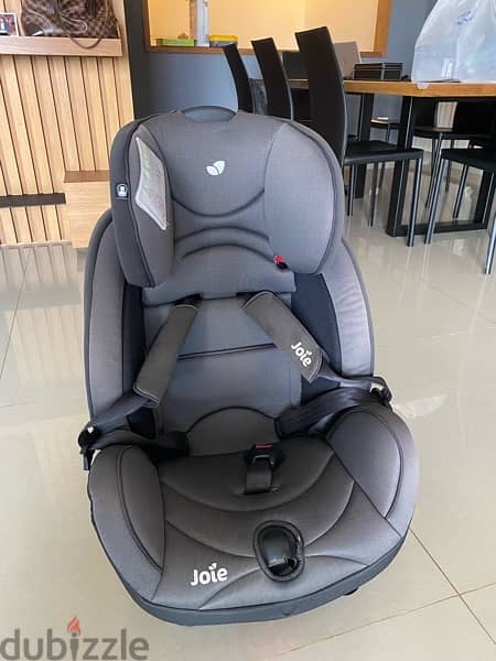 Joie car seat 0