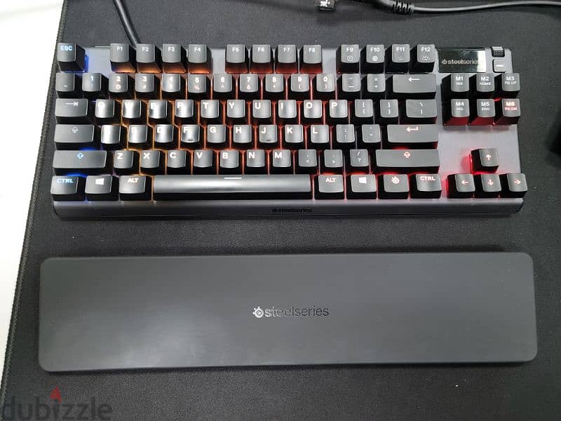 barely used Barely used steelseries apex pro tkl gaming keyboard 7