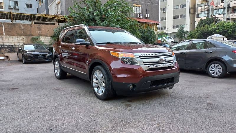 Beautiful Ford Explorer 7 seaters-Panoramic-Like New- 40$سعر مغر 0