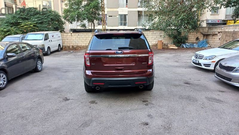 Beautiful Ford Explorer 7 seaters Like New 2