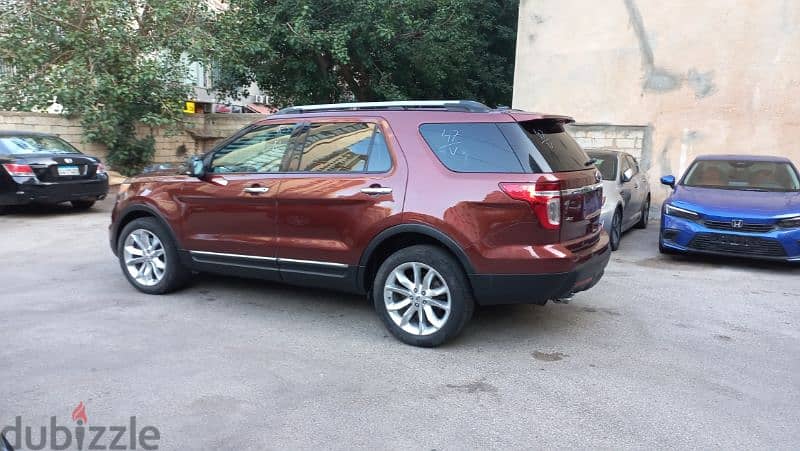 Beautiful Ford Explorer 7 seaters Like New 13