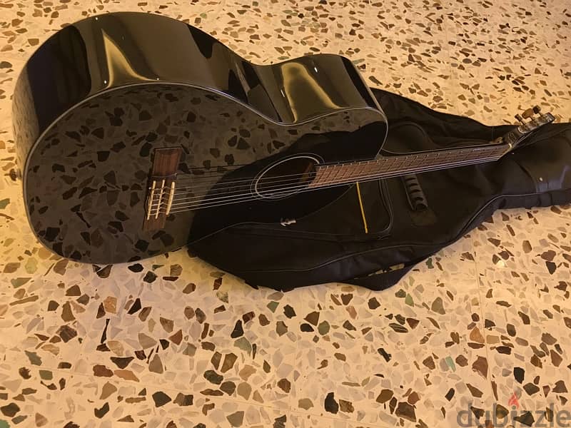 Fender classical guitar + bag 5