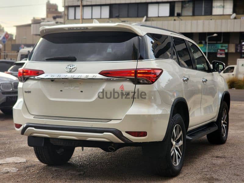 2018 Toyota Fortuner V6 VX-R 2