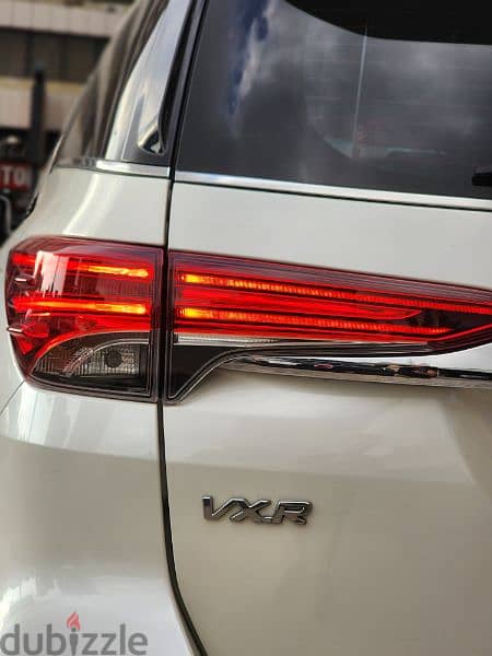 2018 Toyota Fortuner V6 VX-R 16