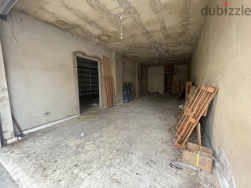 TWO SHOP IN ADONIS 102 SQM FOR RENT!! 3