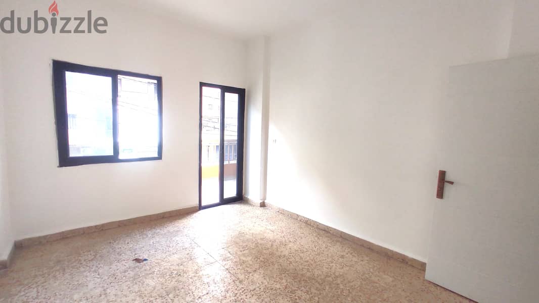 Catchy Apartment in Sin El Fil شقة لقطة في سن الفيل 0