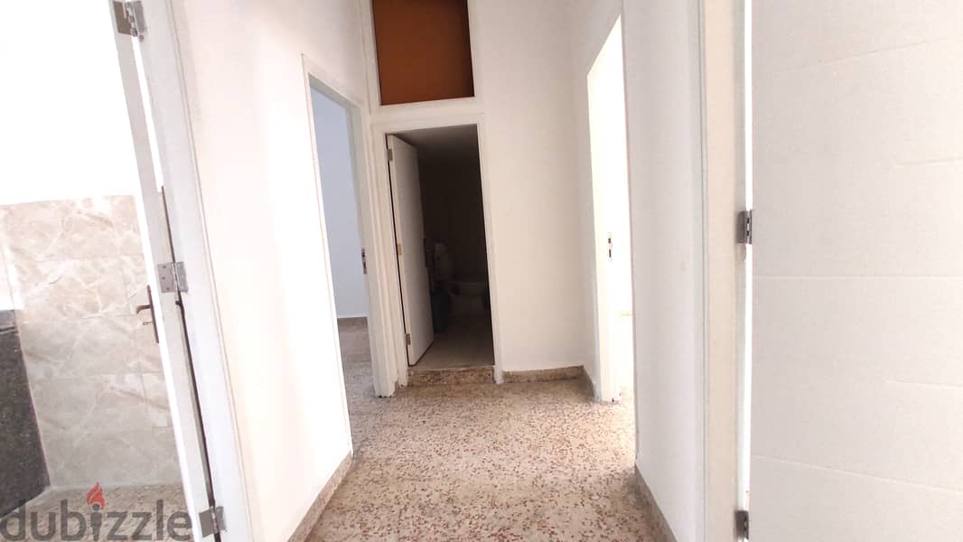 Catchy Apartment in Sin El Fil شقة لقطة في سن الفيل 2