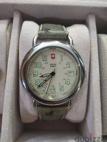 victorinox Swiss army field watch 0