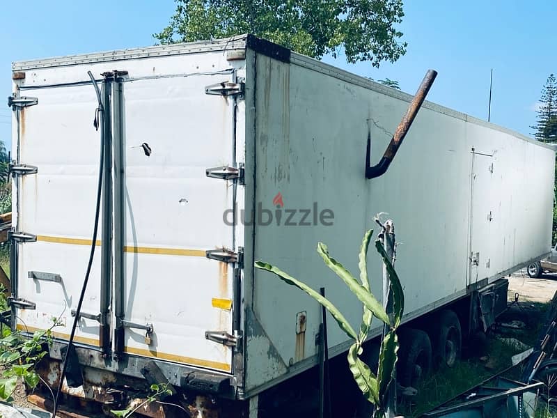 refrigerated trailer 0