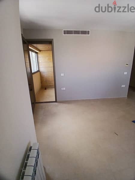 Spacious apartment with terrace for sale in Kornet Chehwan 14