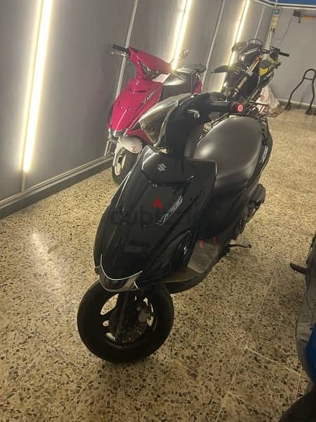 v125 azzo 4