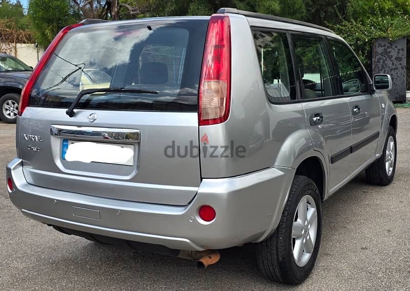 Nissan X-Trail 2011 9