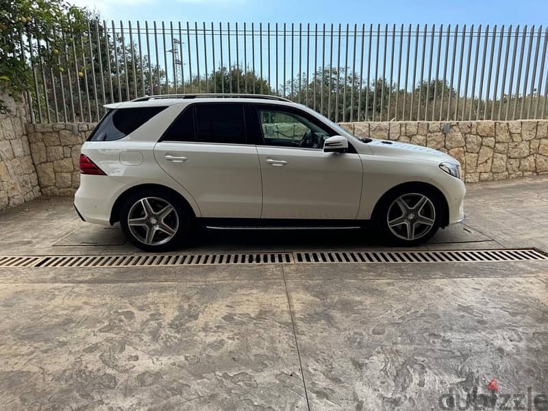 Mercedes-Benz GLE-Class 400 GLE 4 matic AMG 3