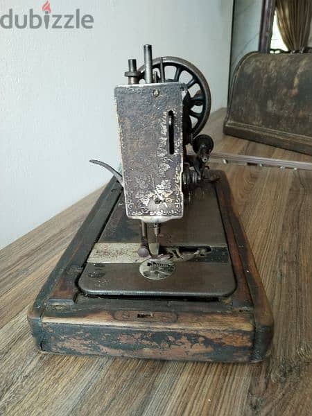 old Singer sewing machine 2