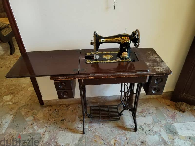 old Mercedes sewing machine 3