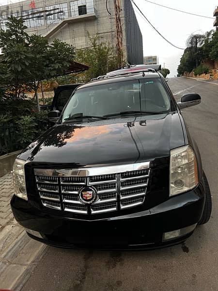 Cadillac Escalade 2007 1