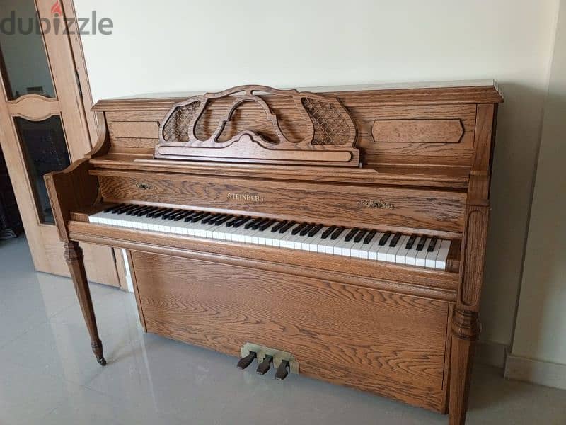 Piano Stainberg 9