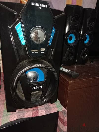 جهاز HI-FI Sound Better 8210 مع ثلاث سماعات (Speakers) SD/MMC/USB