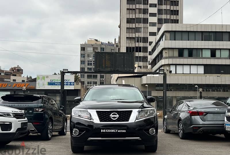 Nissan Pathfinder SV Full options 0