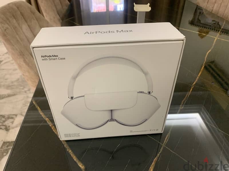 Apple Airpods Max white with box/covers/stand 6