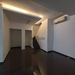 Shop with mezzanine in Zalka Street for rent 0