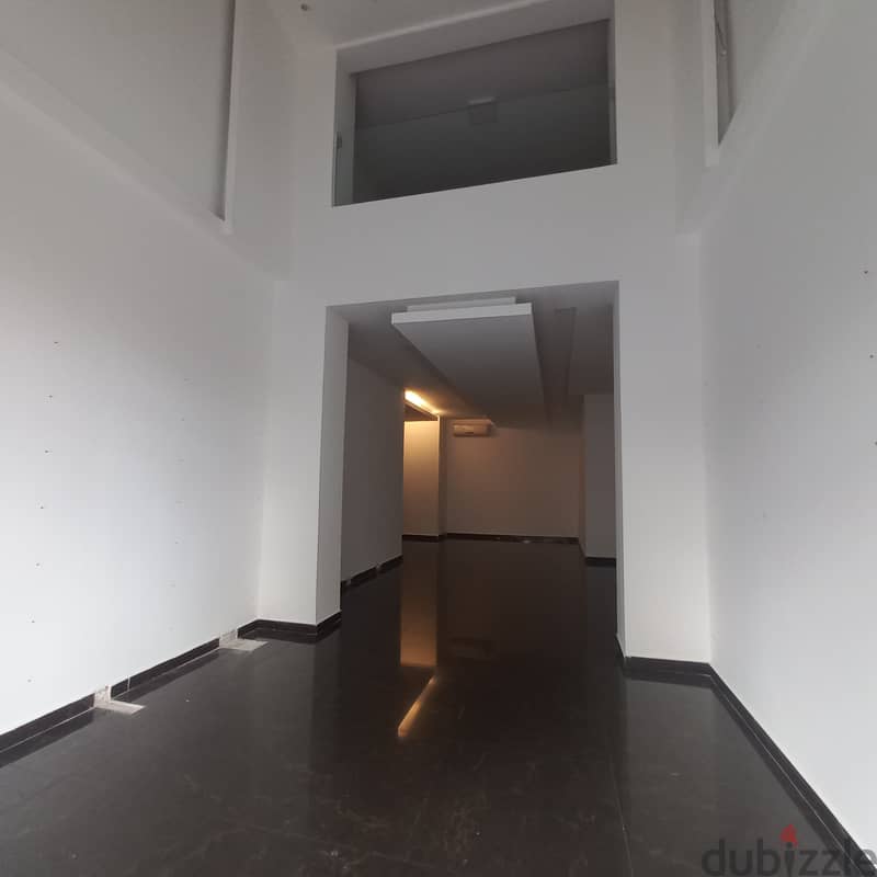 Shop with mezzanine in Zalka Street for rent 2