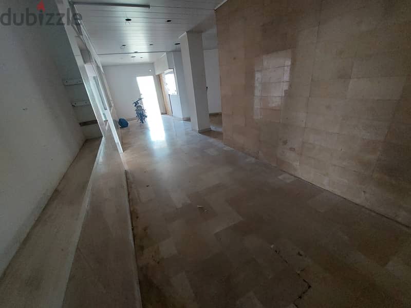 Warehouse for rent in Bekfaya مستودع للايجار في بكفيا 4