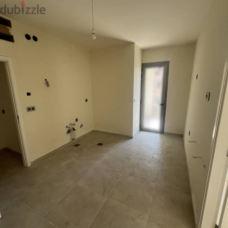 Apartment for sale in Mazraat Yachouh شقة للبيع في مزرعة يشوع 1