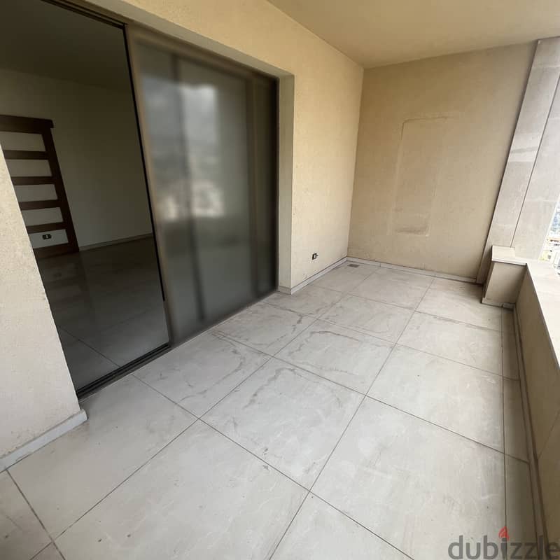 Apartment for sale in Mazraat Yachouh شقة للبيع في مزرعة يشوع 1