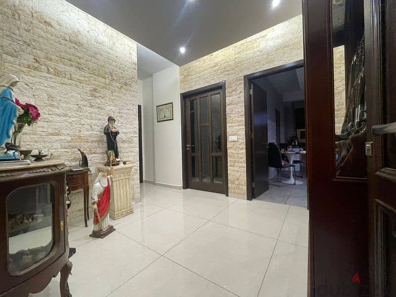 Apartment for sale in hazmieh شقة للبيع في الحازمية 1