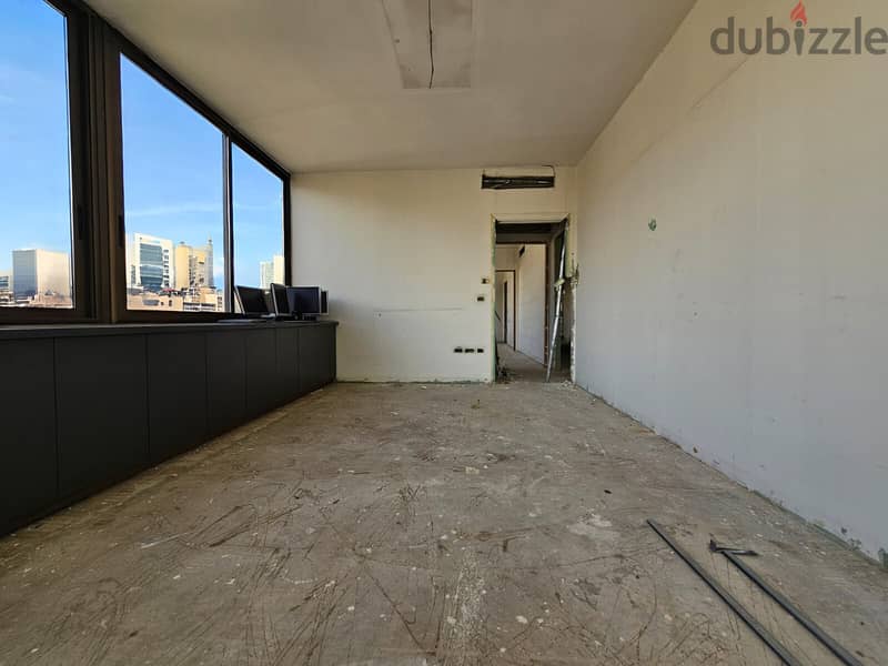 JH24-3642 Office 370m2 for rent in Downtown Beirut, $ 3,333 cash 5