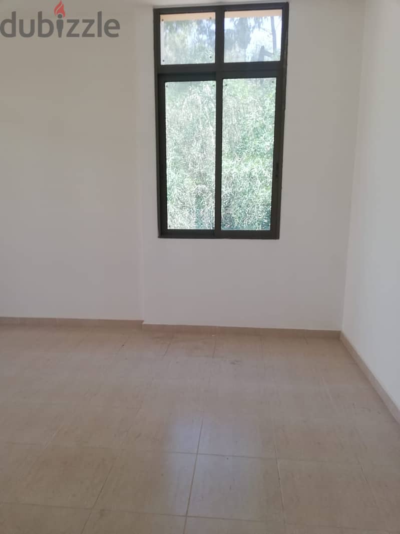 Apartment for sale in Boutchay شقة للبيع في بطشاي 5