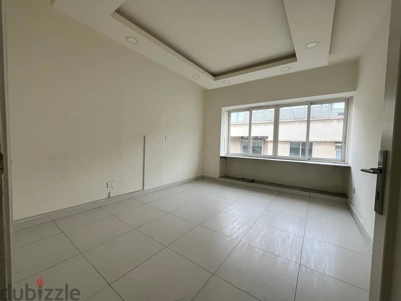 Office for rent in Hamra Near AUBMC 1