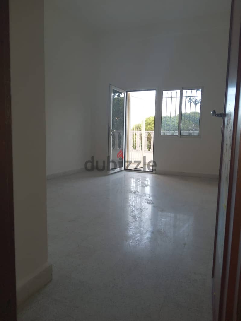 LARGE GROUND FLOOR FLAT IN THE MOUNTAIN OF DEDDEH 12