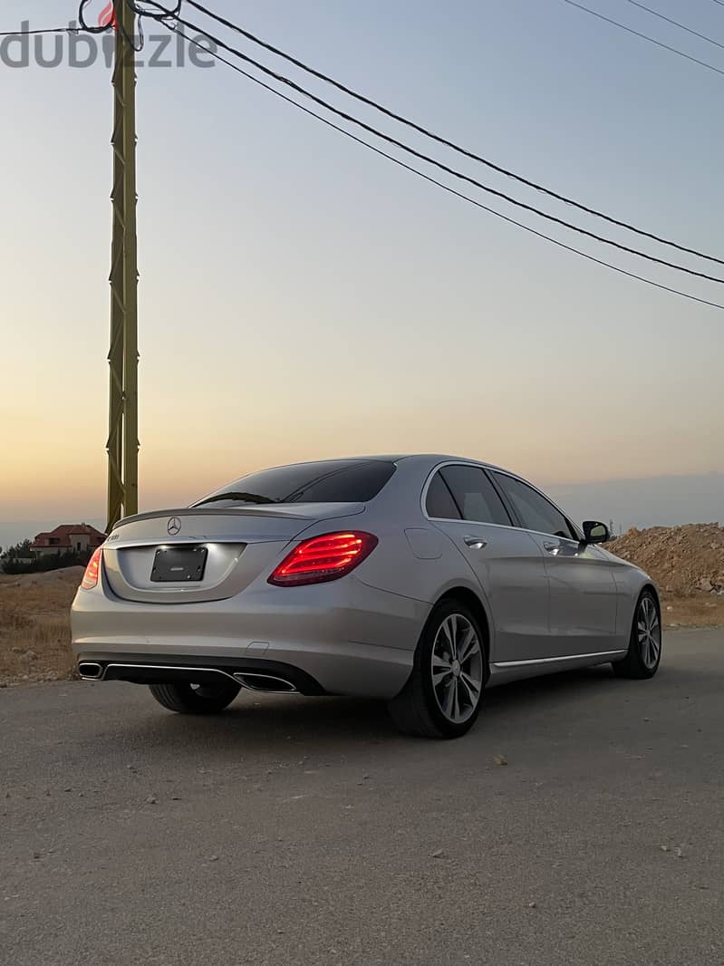 Mercedes-Benz C-Class 2015 Full option 1